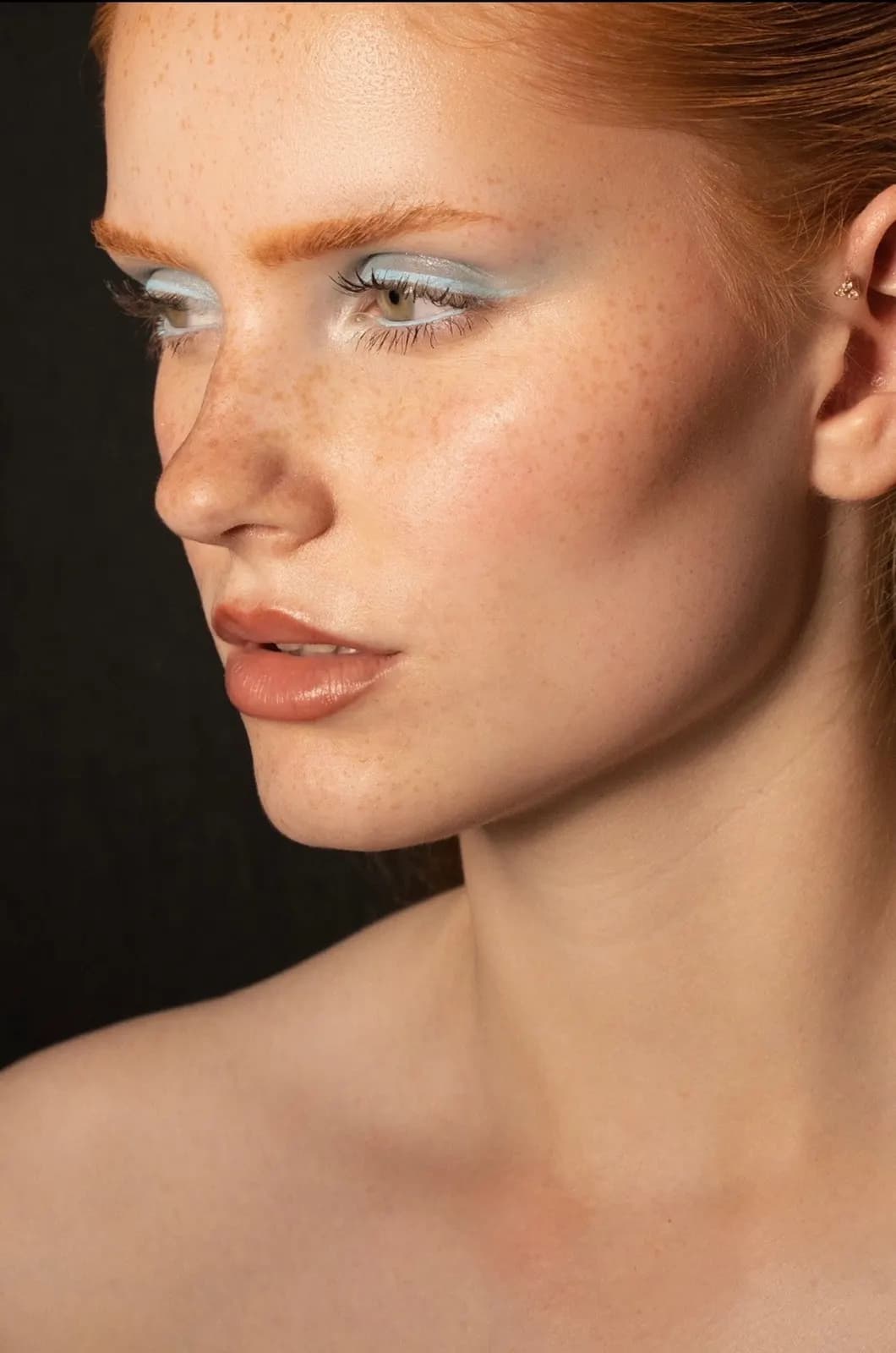 Model – THE GOOD STAFF Beauty Close-up