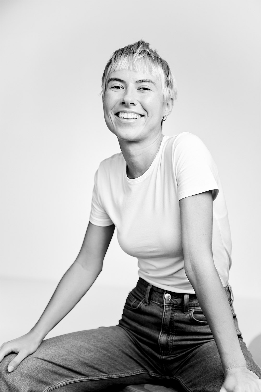 Hostess – Editorial